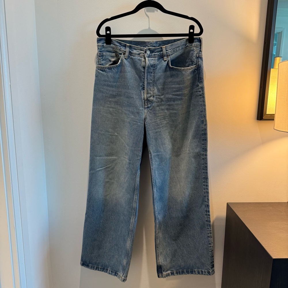 COS — JEANS W/ BUTTON FLY